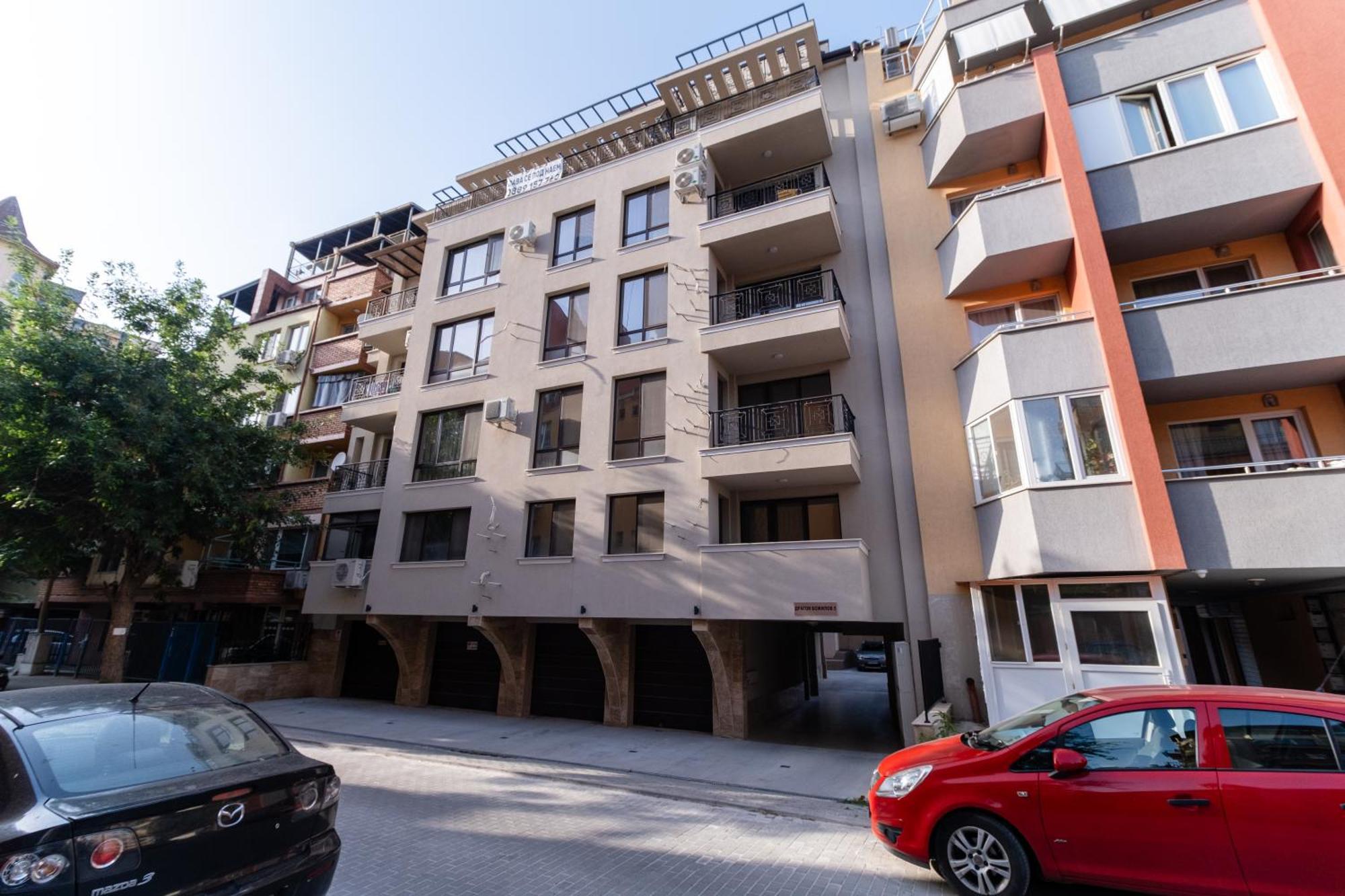1-Bedroom Apartment With Free Private Parking Plovdiv Buitenkant foto