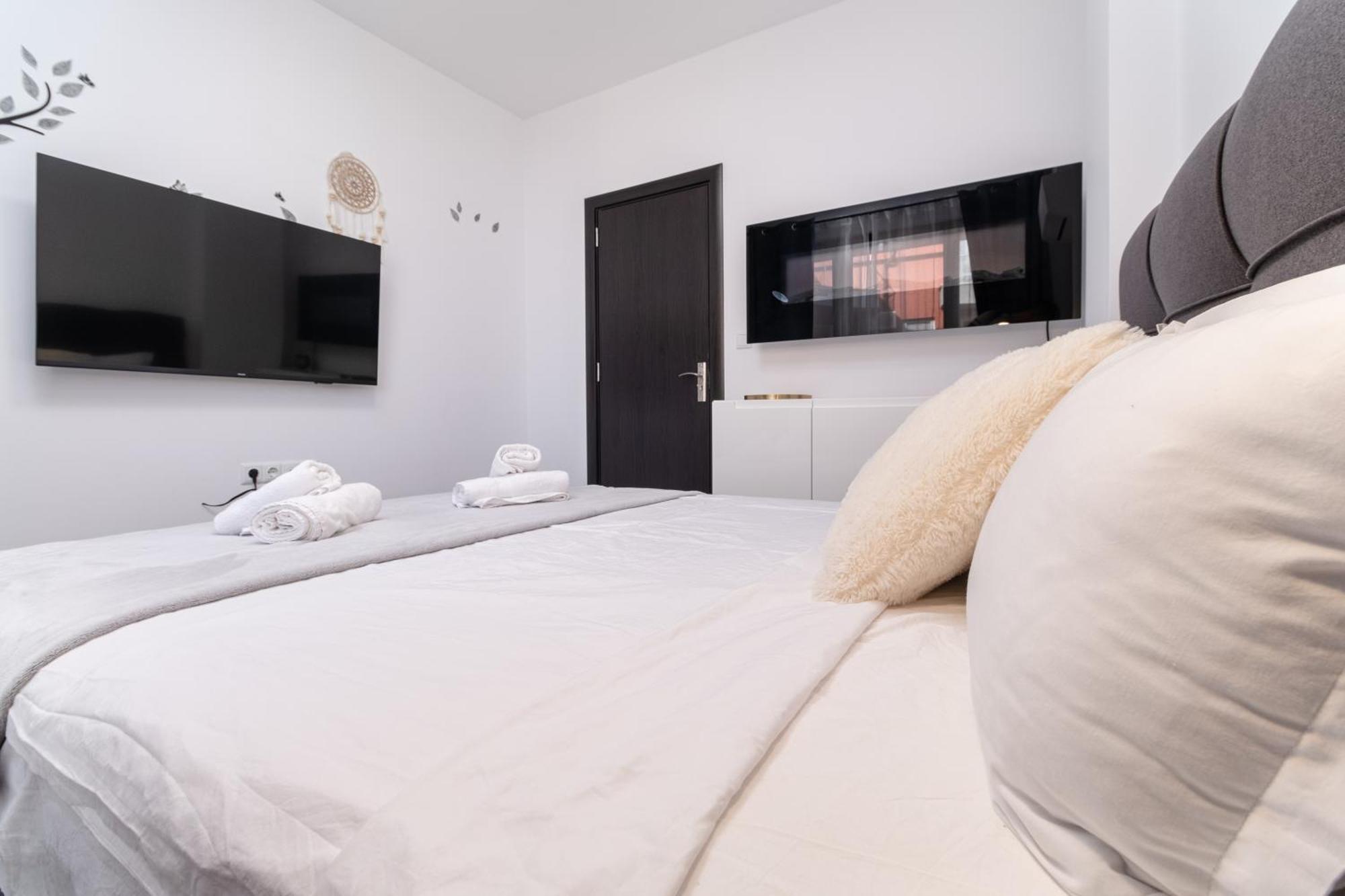 1-Bedroom Apartment With Free Private Parking Plovdiv Buitenkant foto