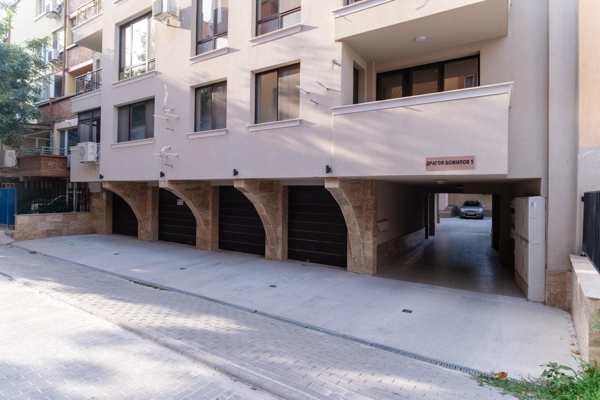 1-Bedroom Apartment With Free Private Parking Plovdiv Buitenkant foto